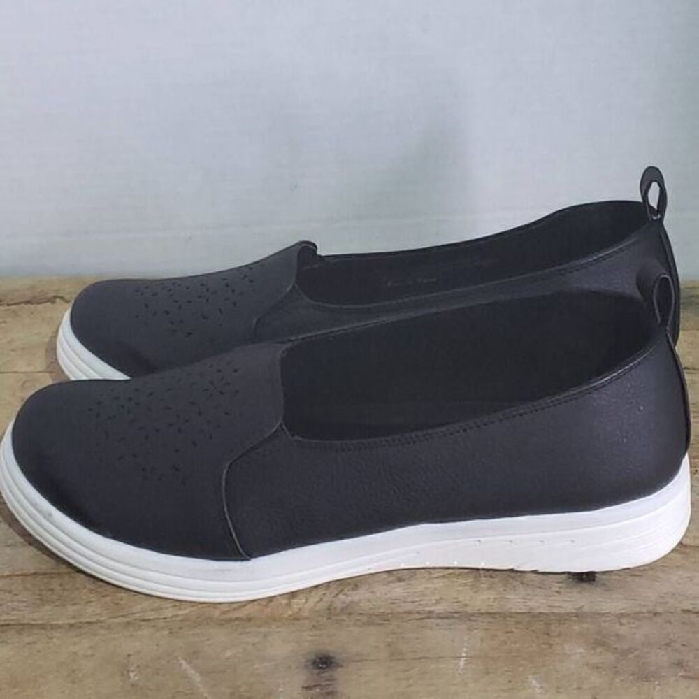 Easy Street Women's Arturn slip on sneakers comfort wave shoes